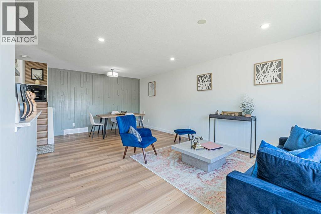 20 Castlegrove Way NE - 19