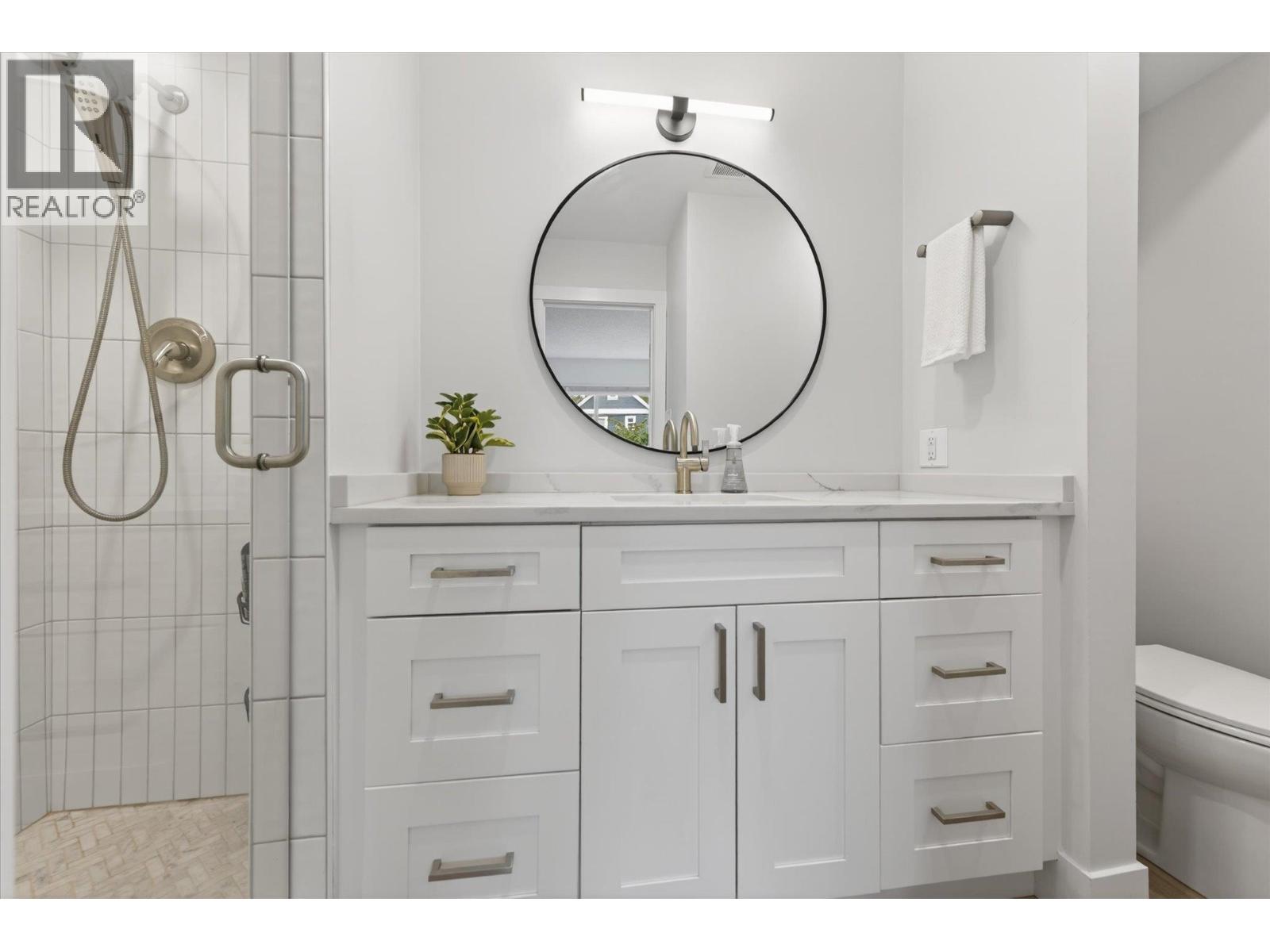 111 1011 FOURTH AVENUE, New Westminster