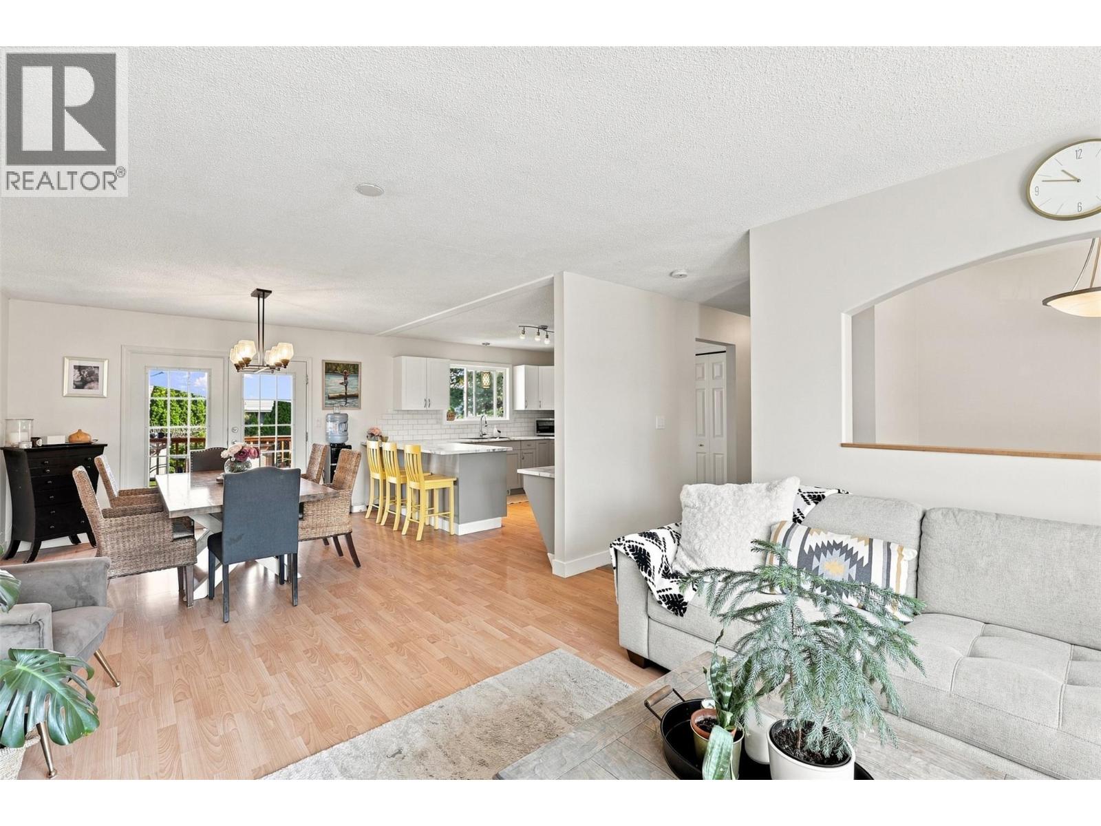 718 Clements Court, Kamloops