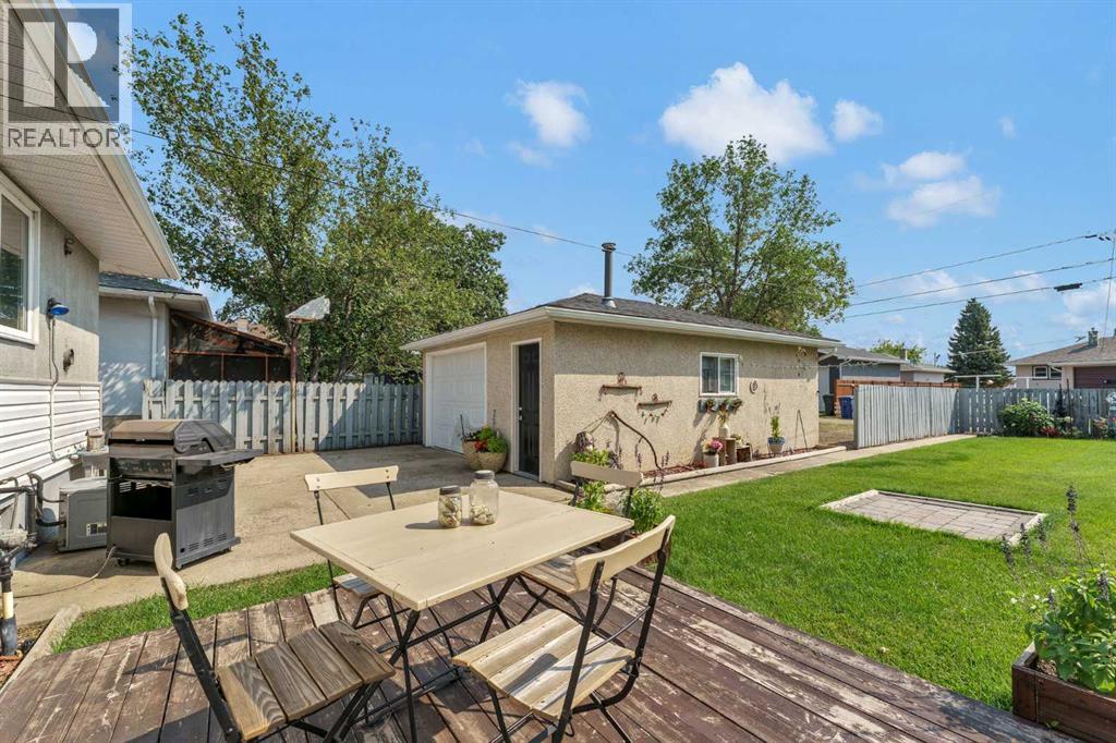 117 14 Street NW - Image 37