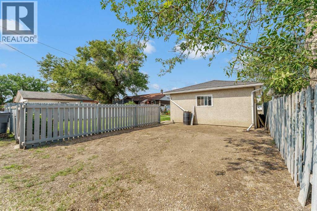 117 14 Street NW - 50