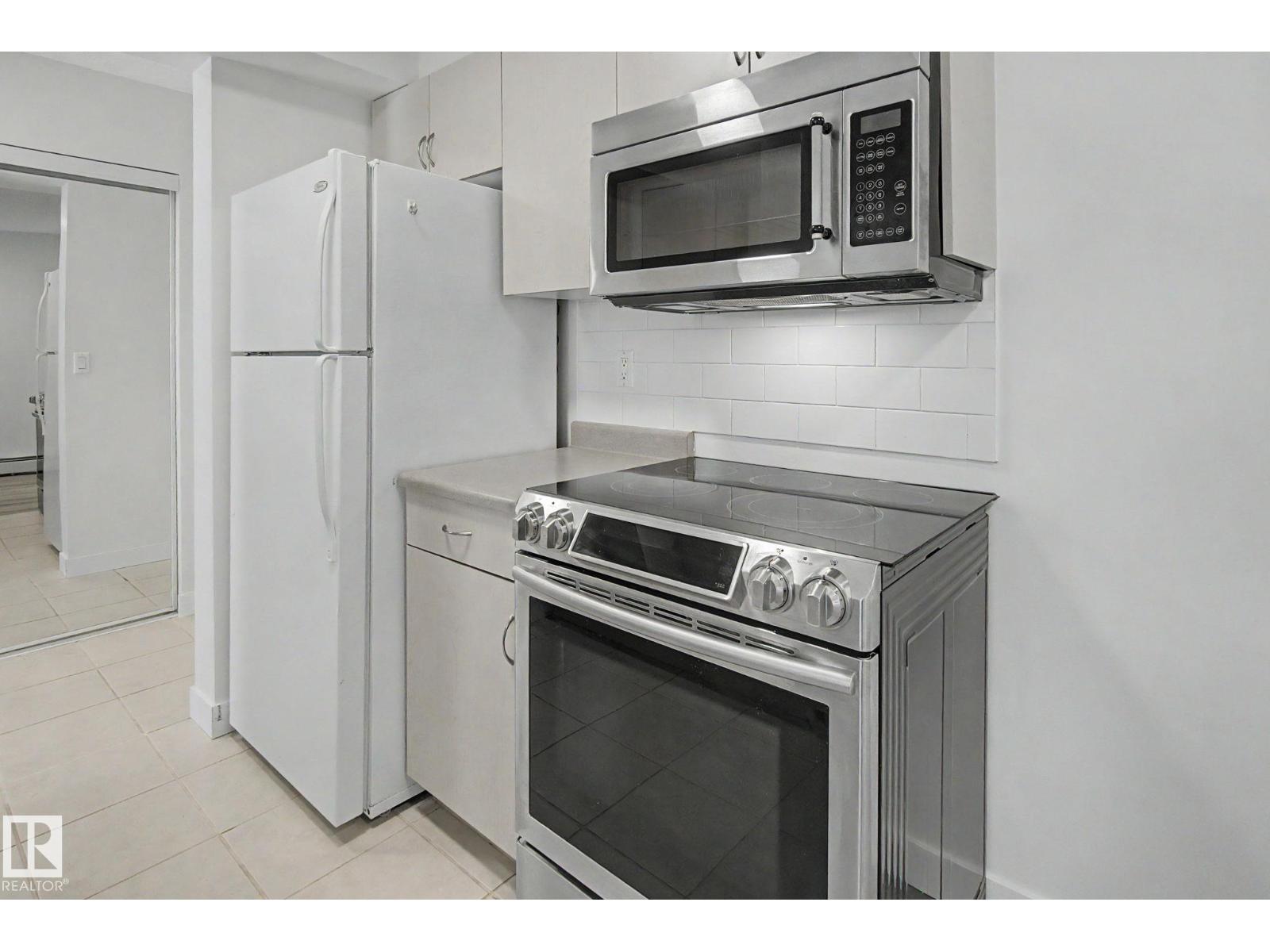 #226 17011 67 AV NW - Image 9
