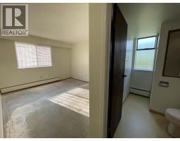 112 3901 Carrigan Court, Burnaby, BC V3N4K1 Photo 16