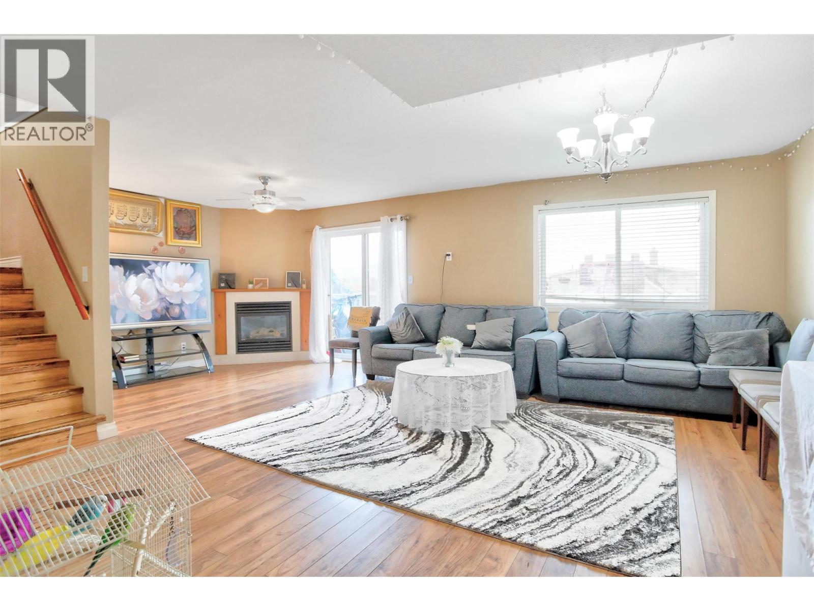 95 ECKHARDT Avenue Unit# 203, Penticton
