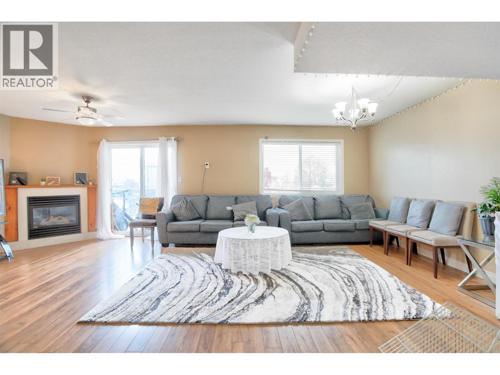 95 ECKHARDT Avenue Unit# 203, Penticton