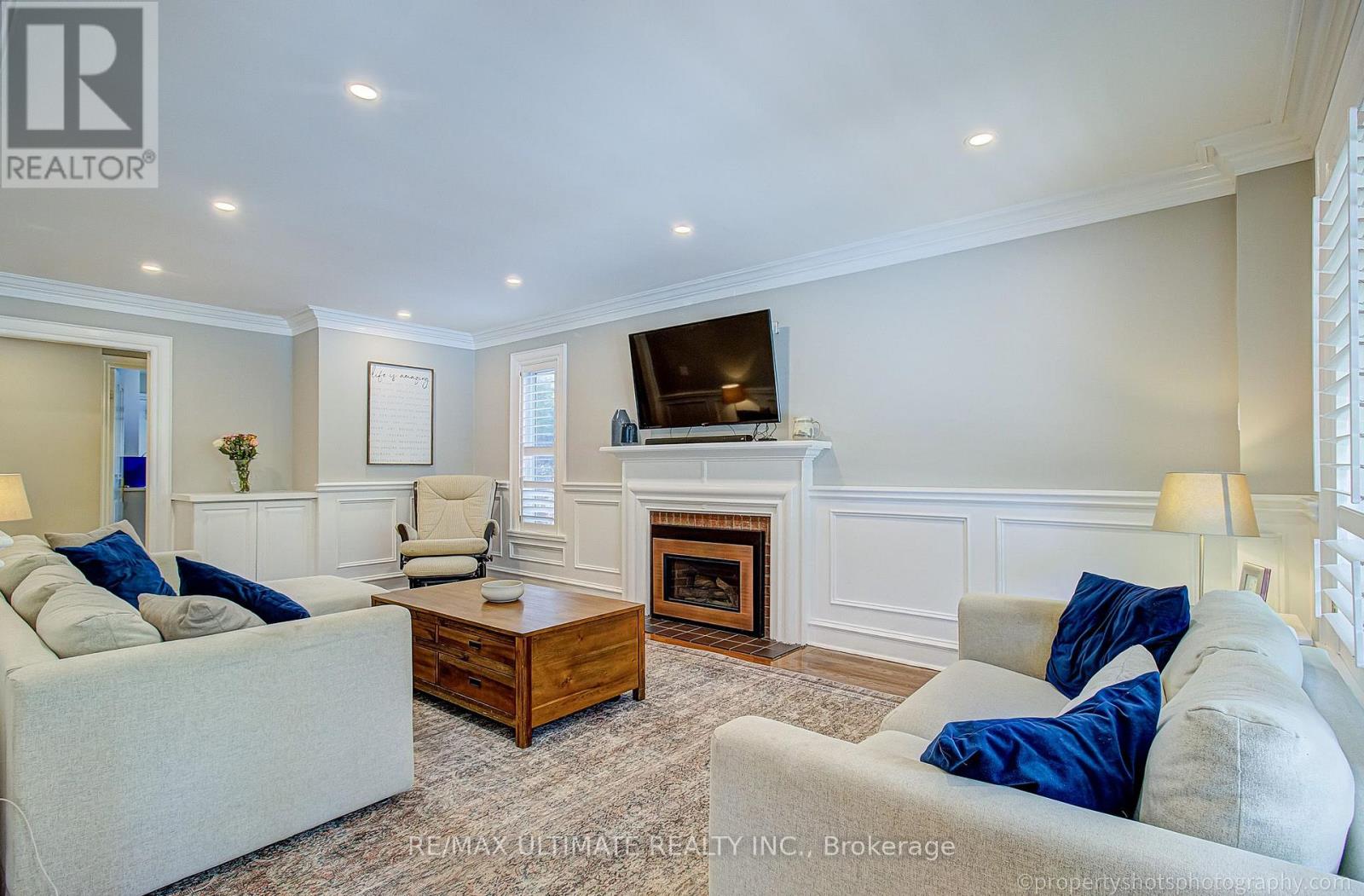351 FAIRWAY GARDENS - 20