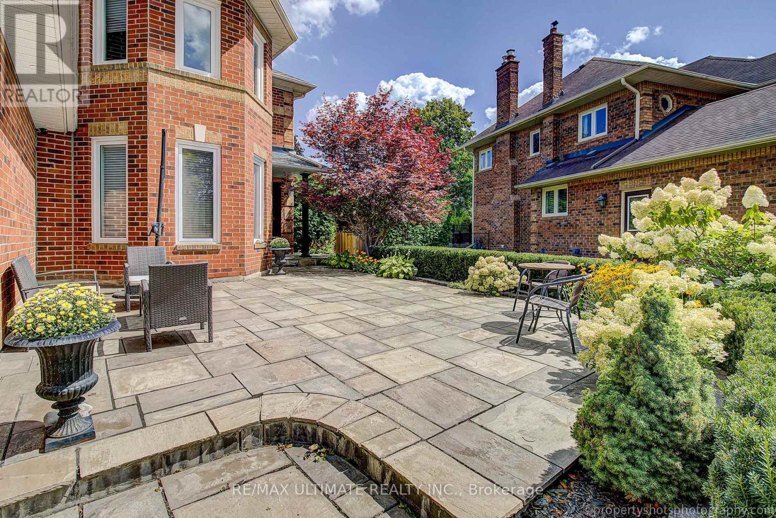 351 FAIRWAY GARDENS - 4