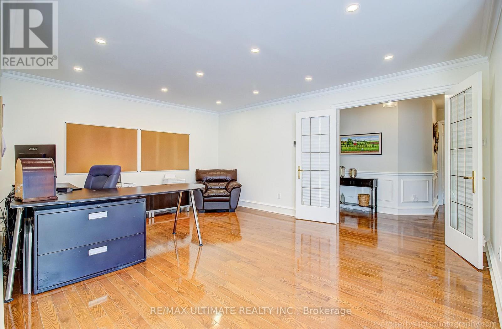 351 FAIRWAY GARDENS - 8