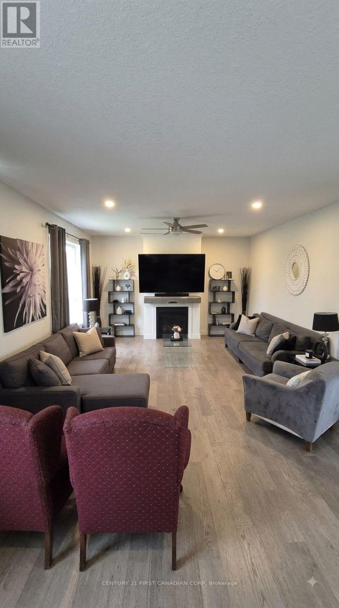 44 KELLY DRIVE - Image 5