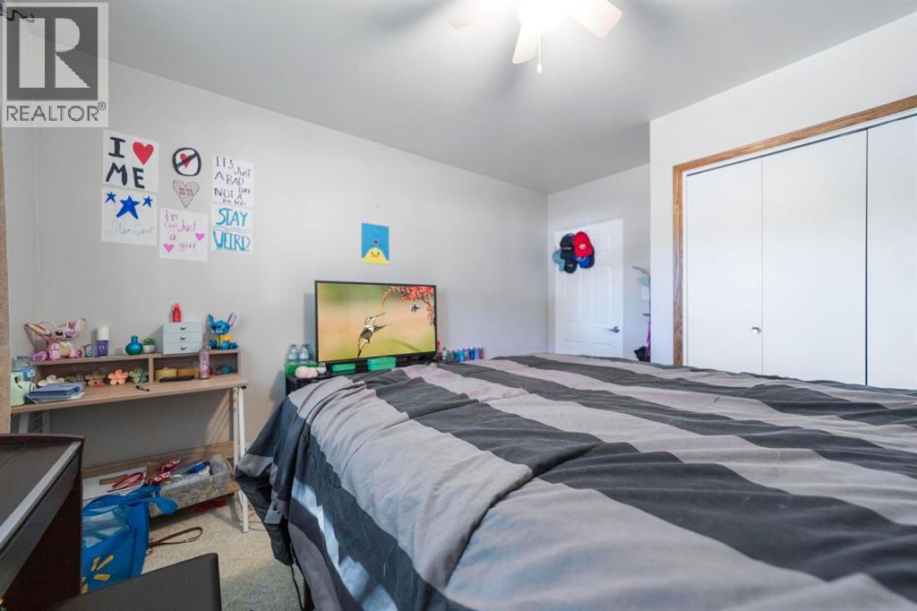 4604 61 Street - Image 11
