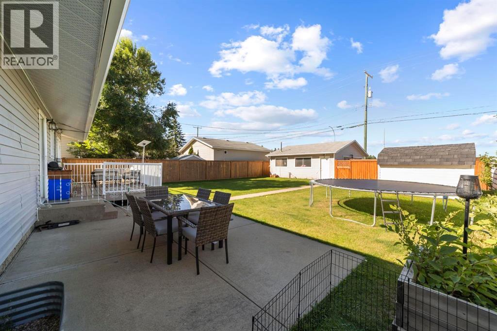 4604 61 Street - Image 25