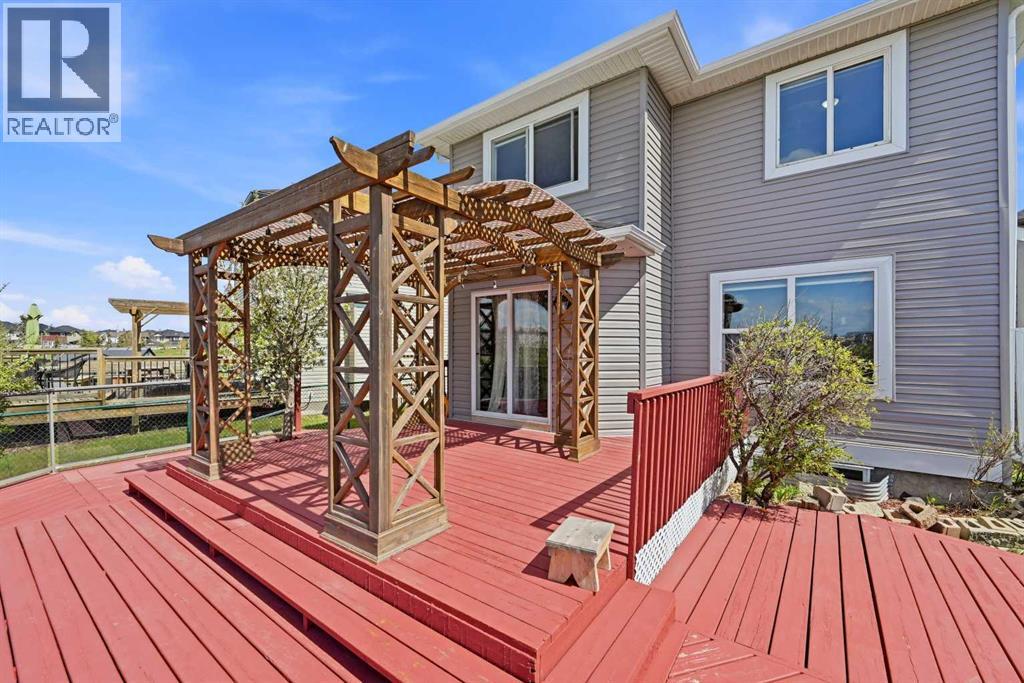 86 Saddlecrest Close NE - 8