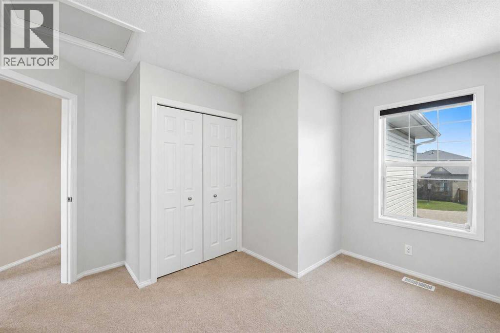 86 Saddlecrest Close NE - 25