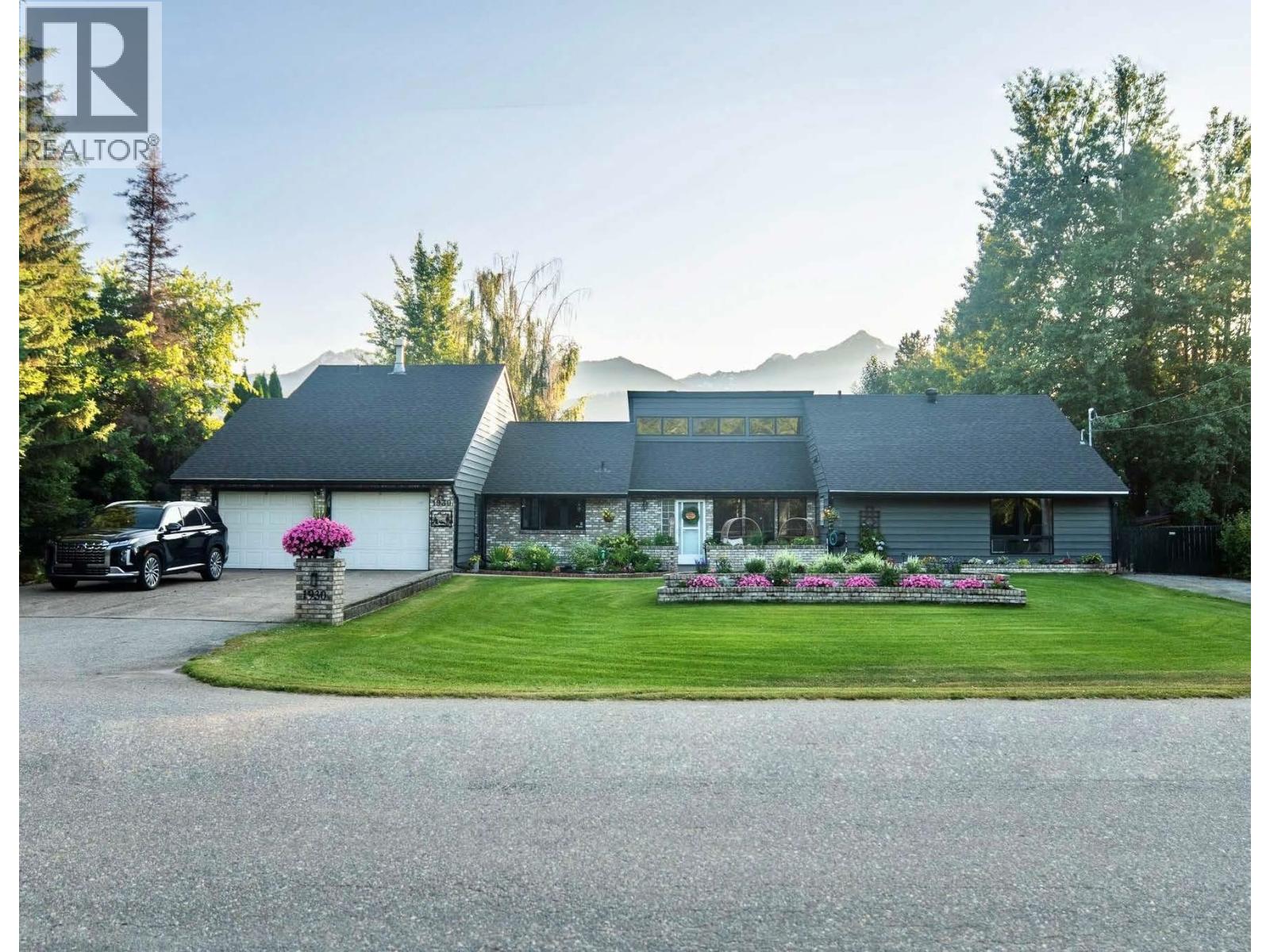 1930 CRANBERRY PLACE - 1