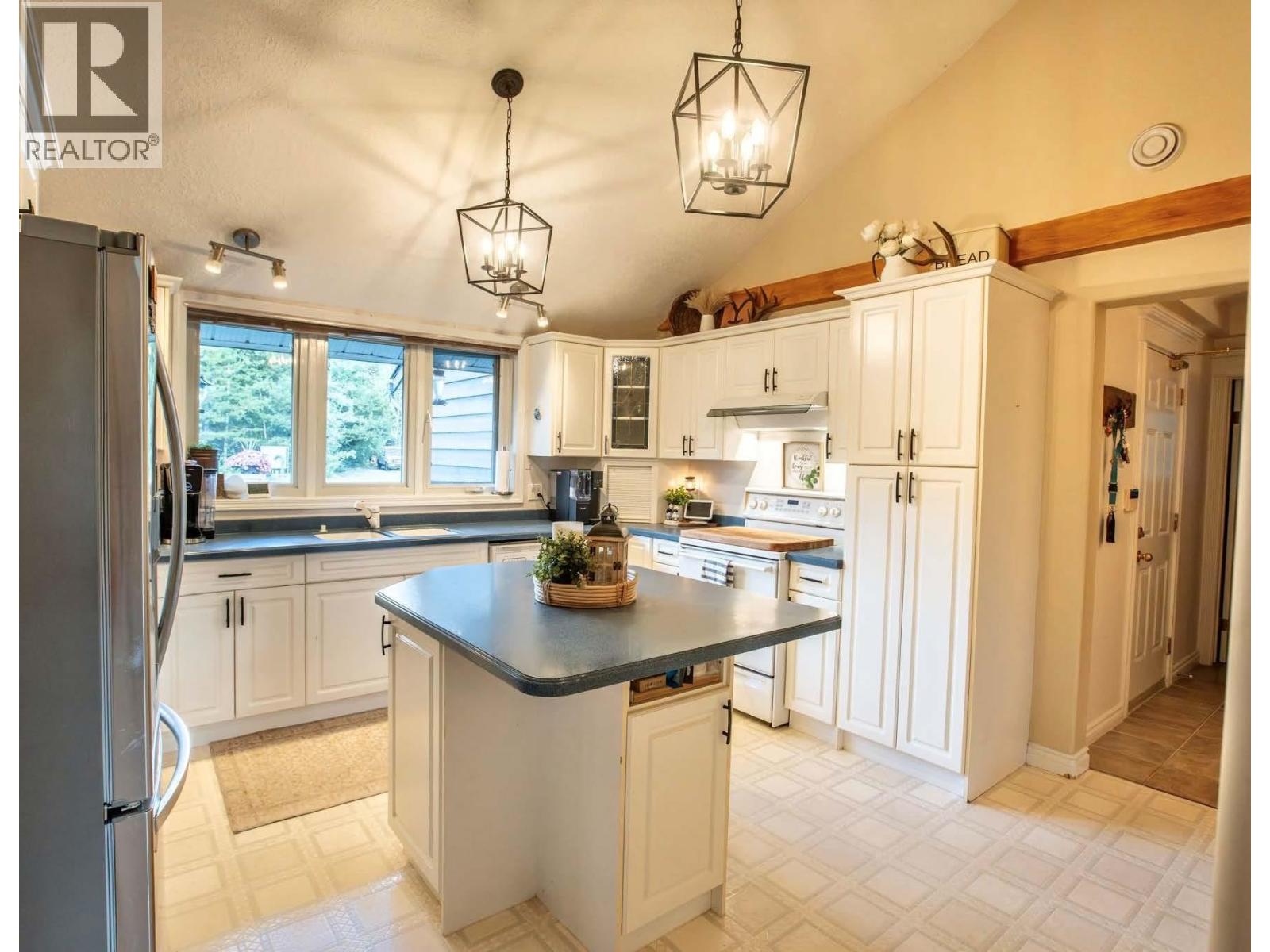 1930 CRANBERRY PLACE - 4