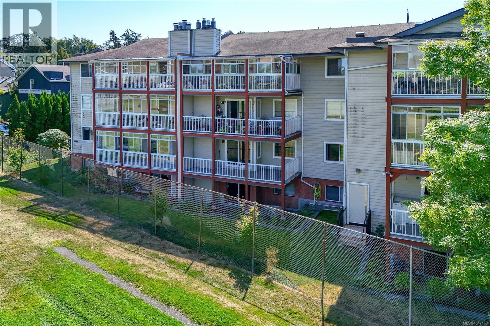 201 1234 Fort Street, Victoria