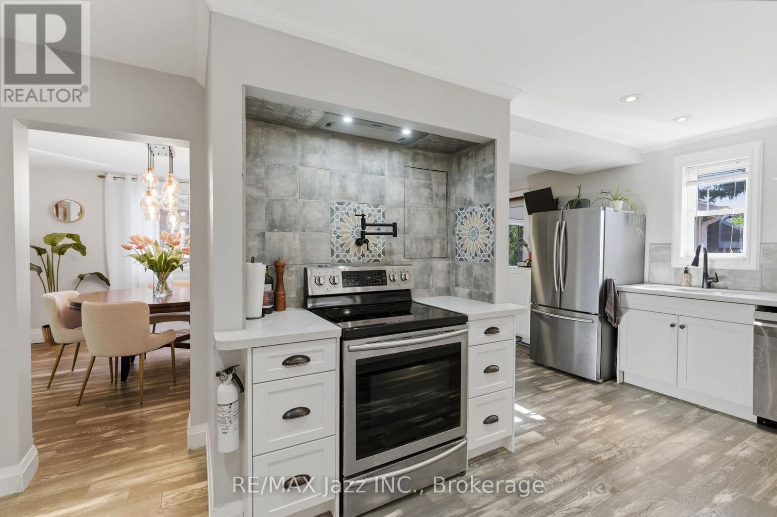 72 CADILLAC AVENUE S - Image 15