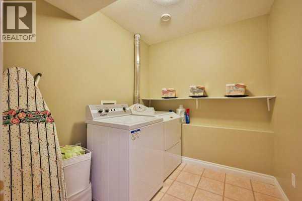 135 Riverbrook Close W - 38