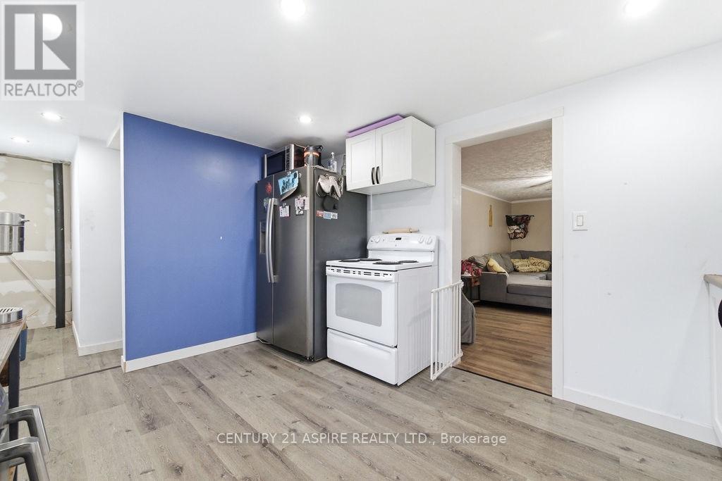 20 HILDA STREET - 28