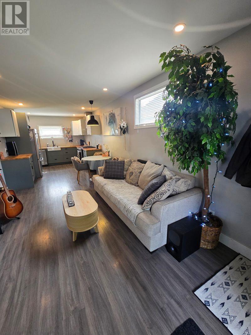 734 Franklin ST S - 16