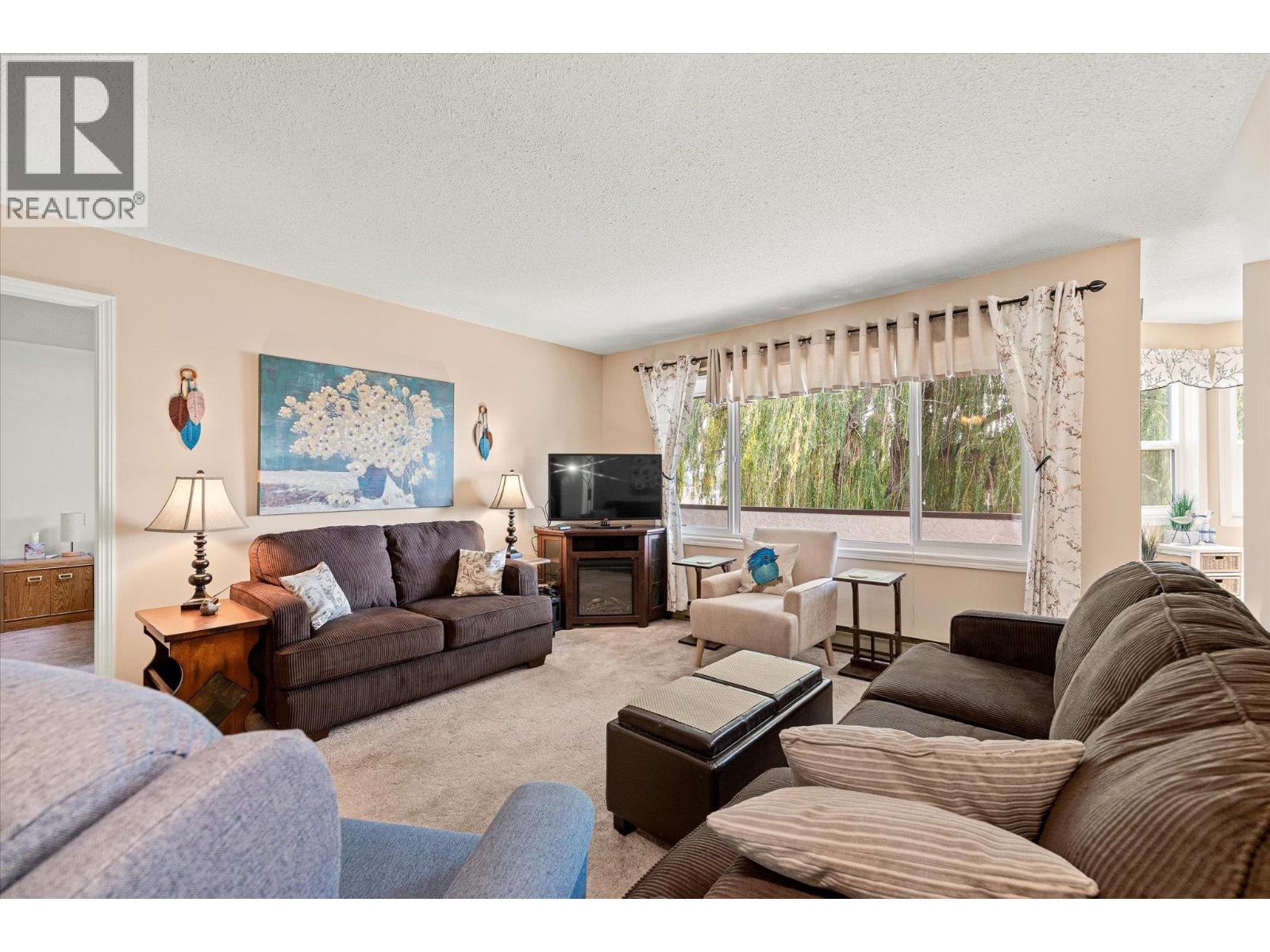302 1170 Brookside Avenue, Kelowna