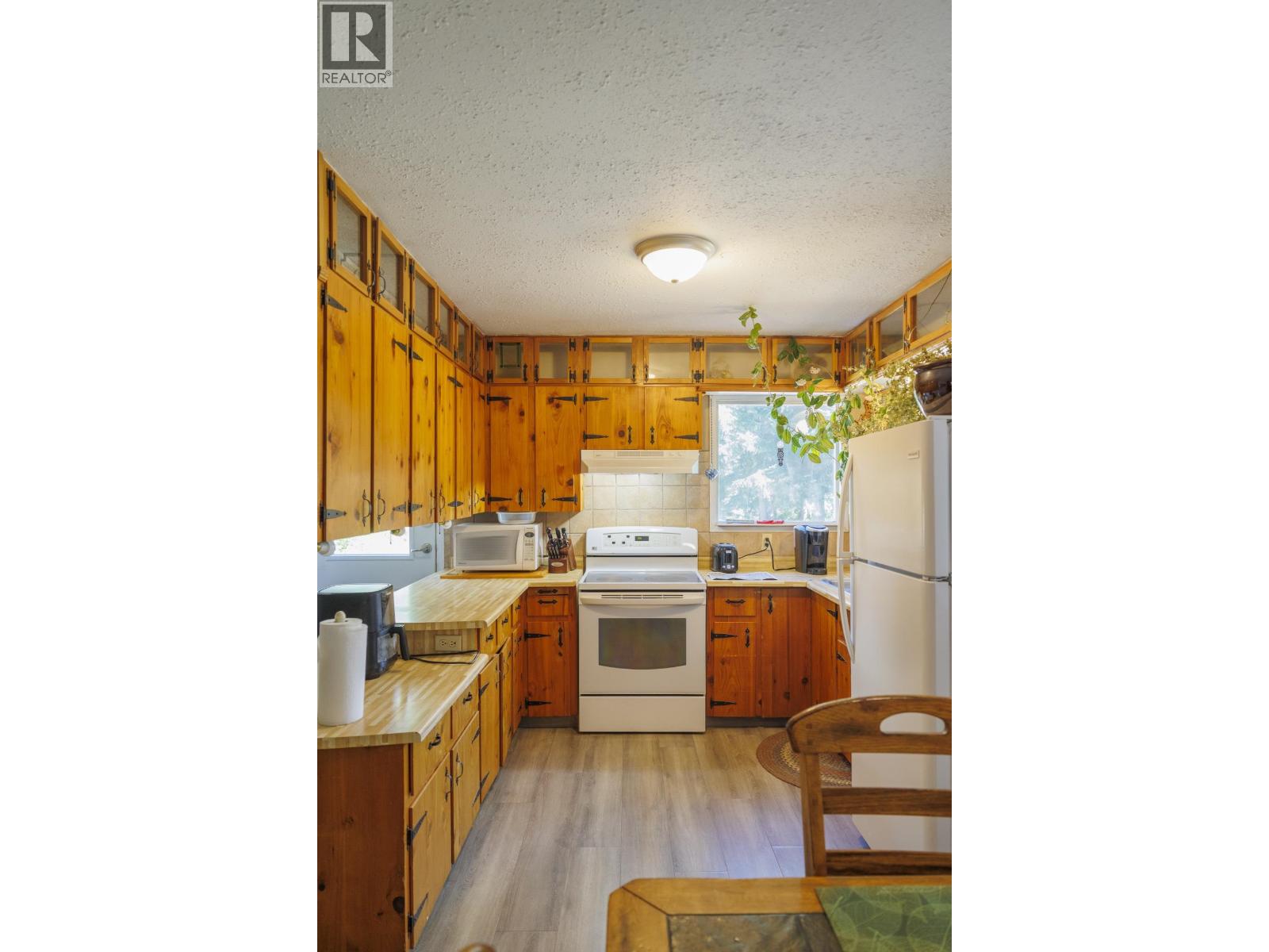 1475 DORVAL ROAD - Image 18
