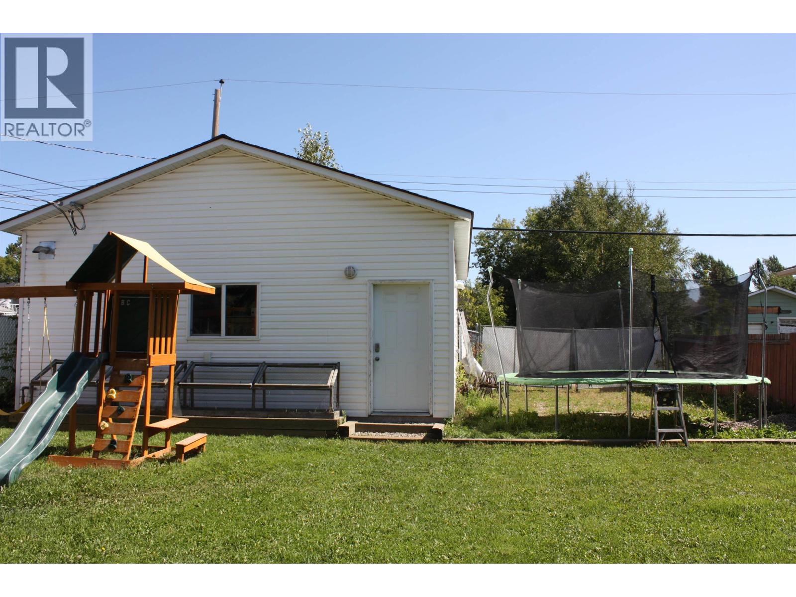 9203 88 STREET - 38