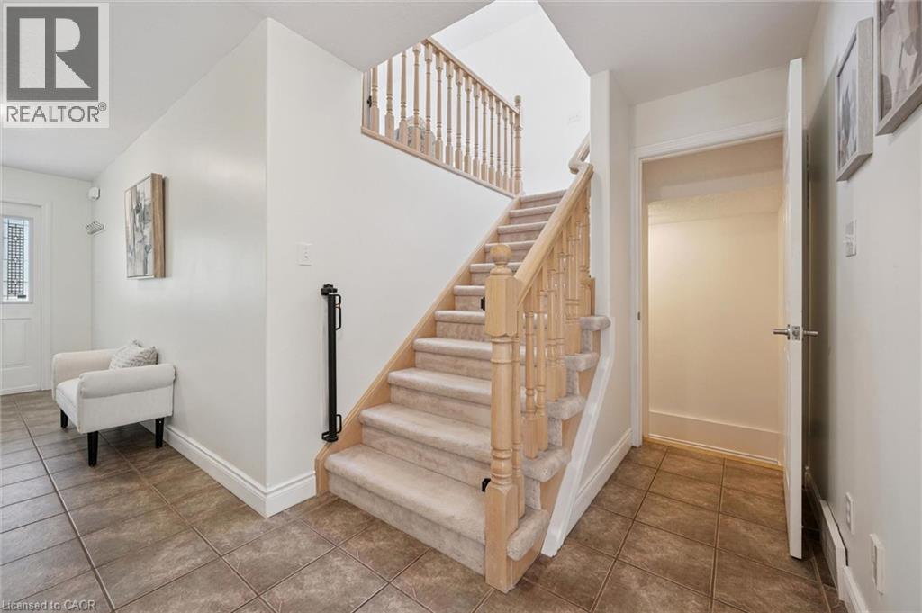 575 VIOLET Street - Image 15