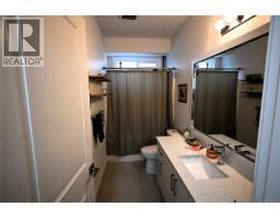 1656 Roberta Rd S, Nanaimo, BC V9X0B6 Photo 19