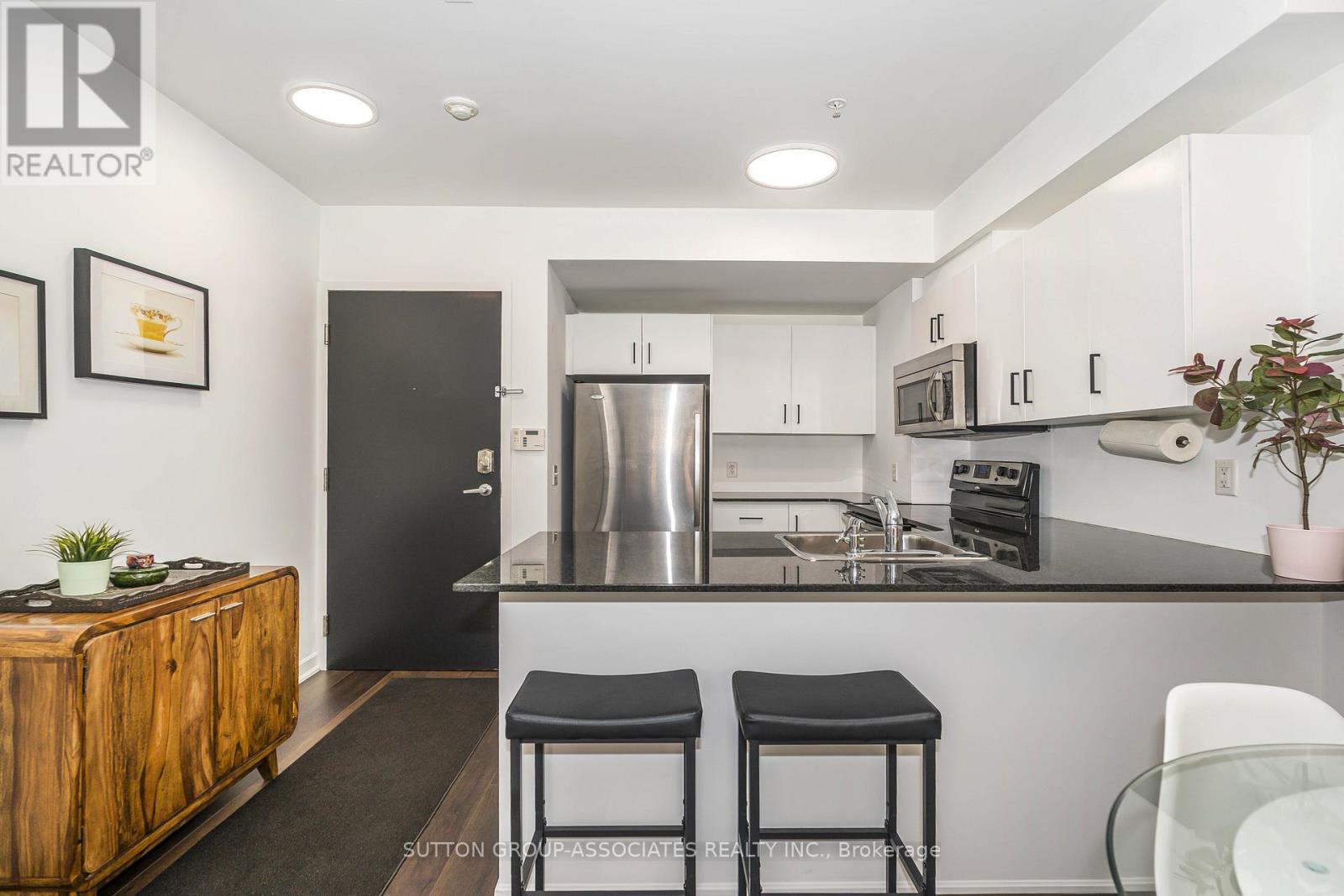 #PH7 539 JARVIS STREET - Image 4