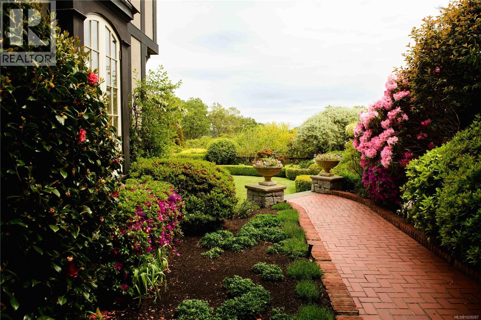 3475 Upper Terrace Rd - Image 18