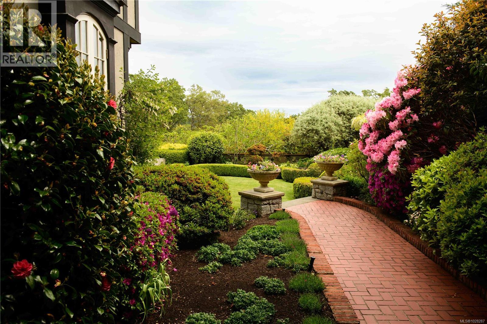3475 Upper Terrace Rd - Image 17