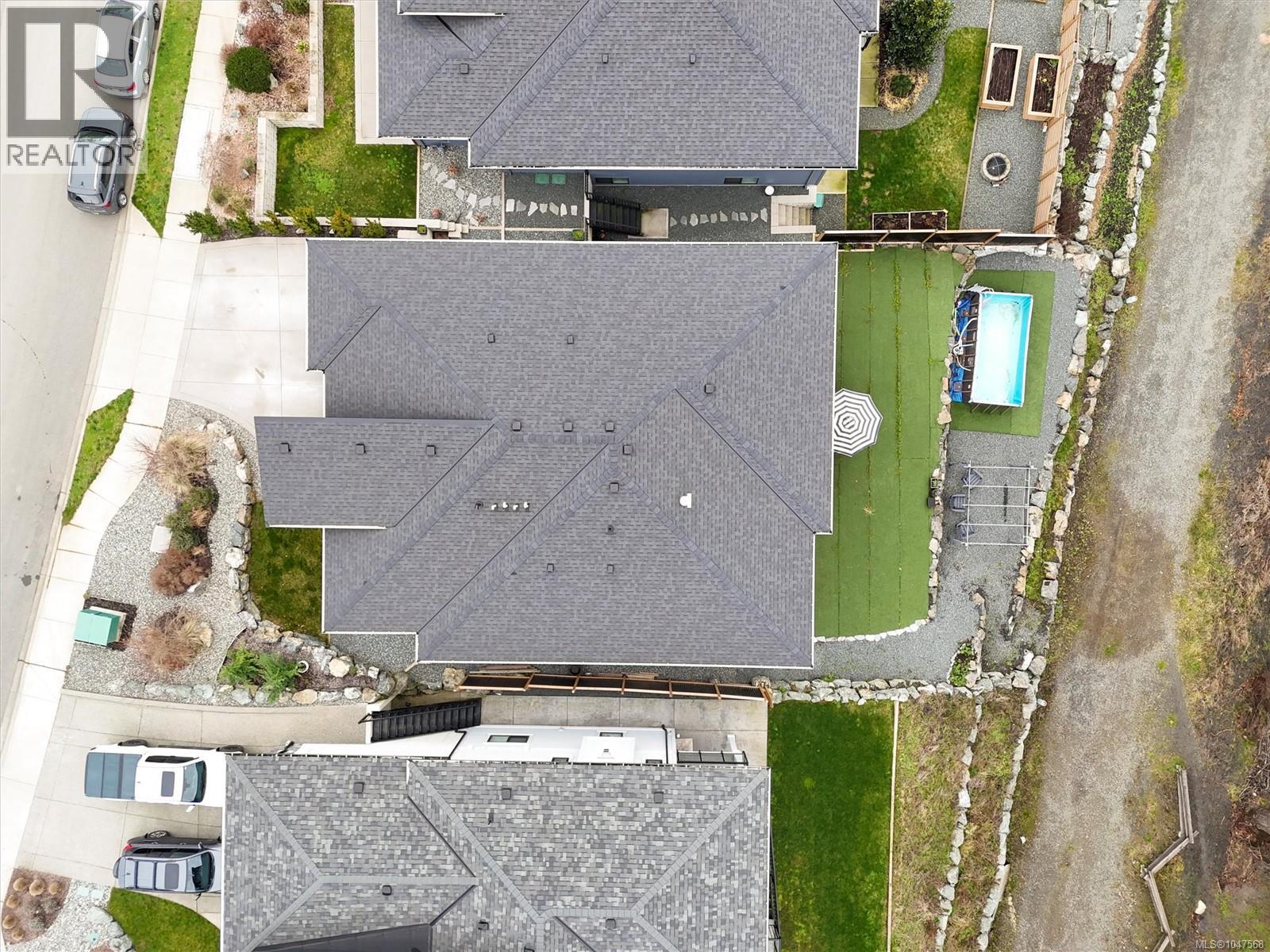 6245 Highwood Dr - Image 66