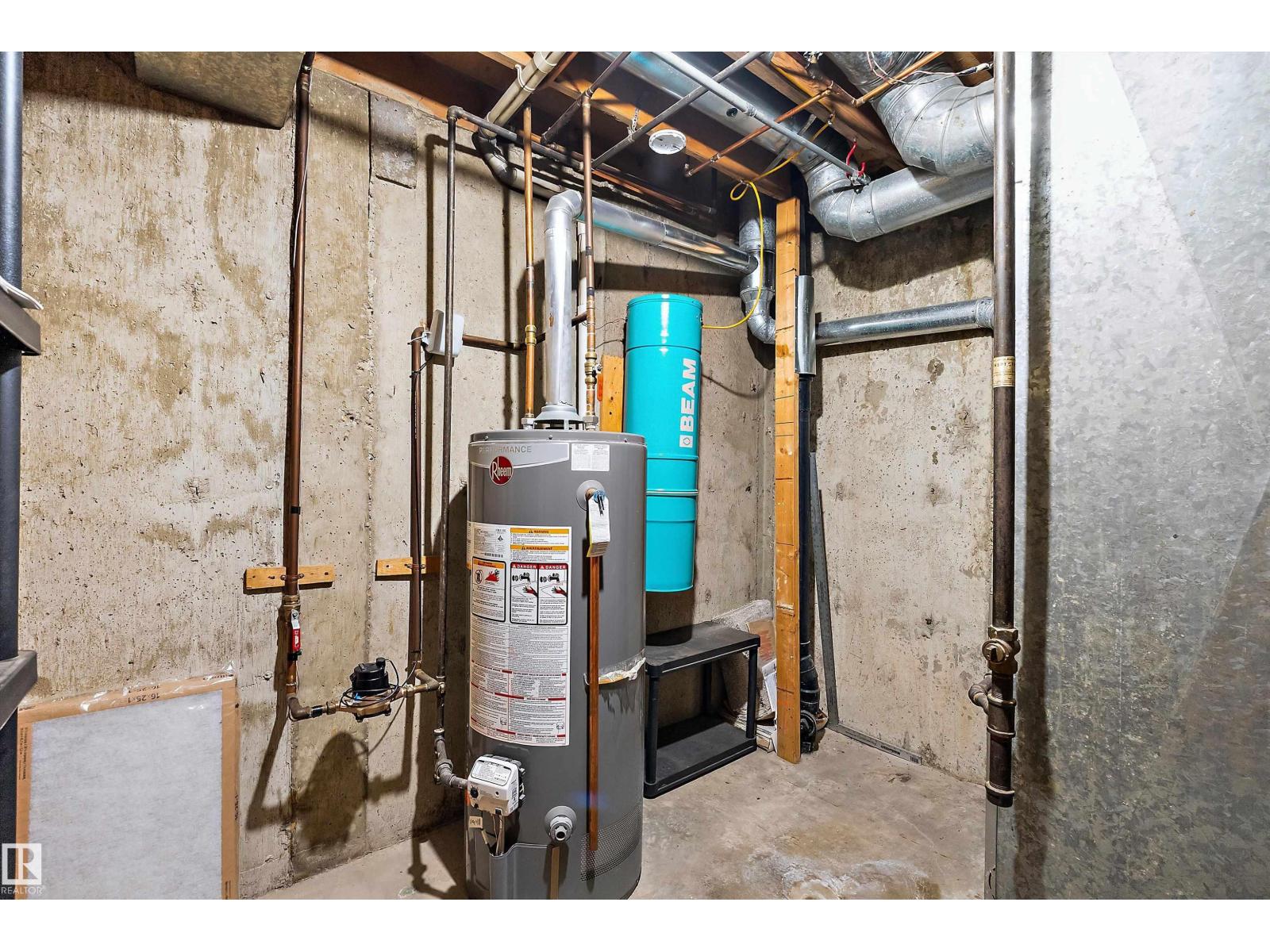 3912 134 AV NW - 29