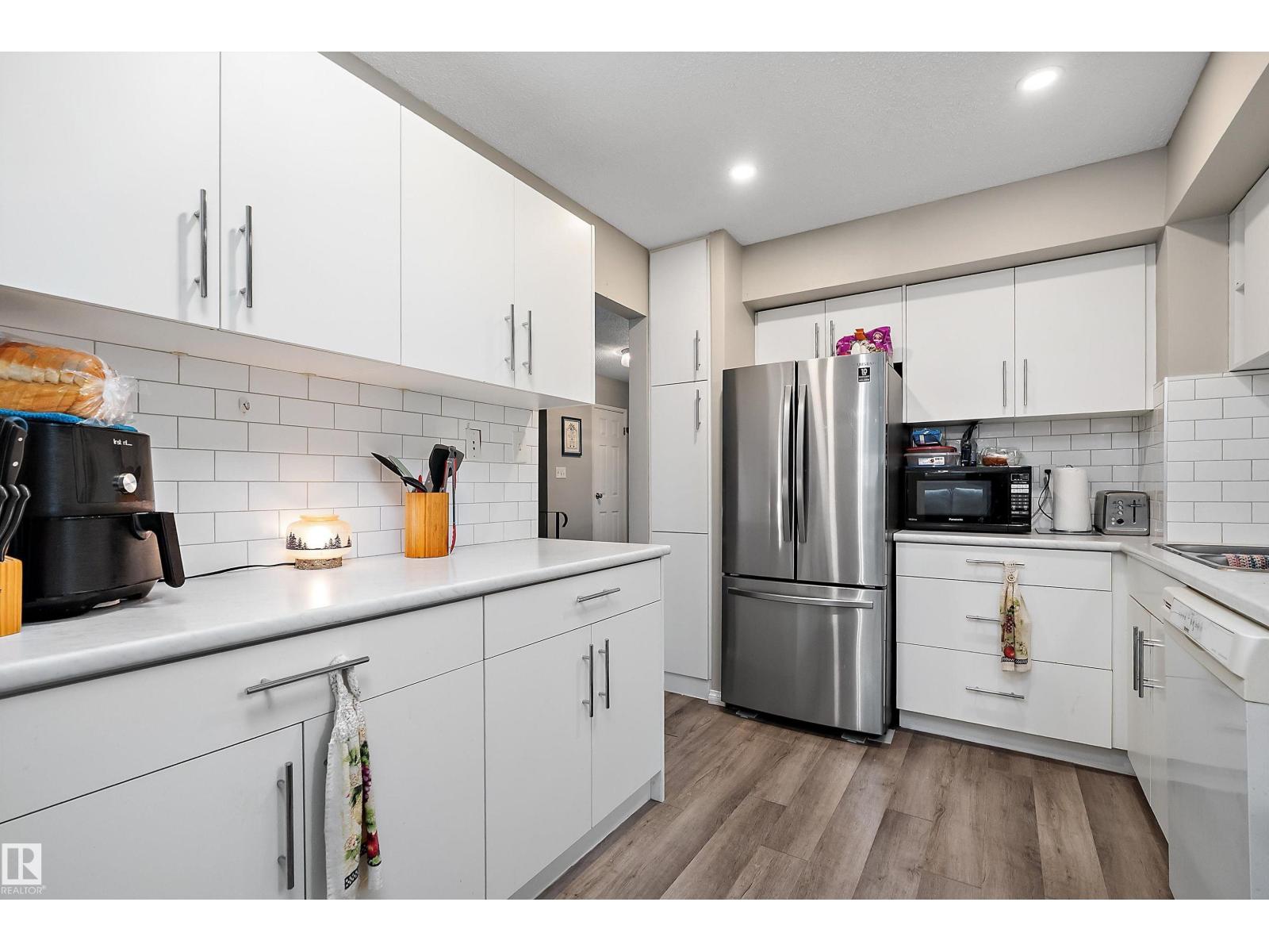 3912 134 AV NW - 11