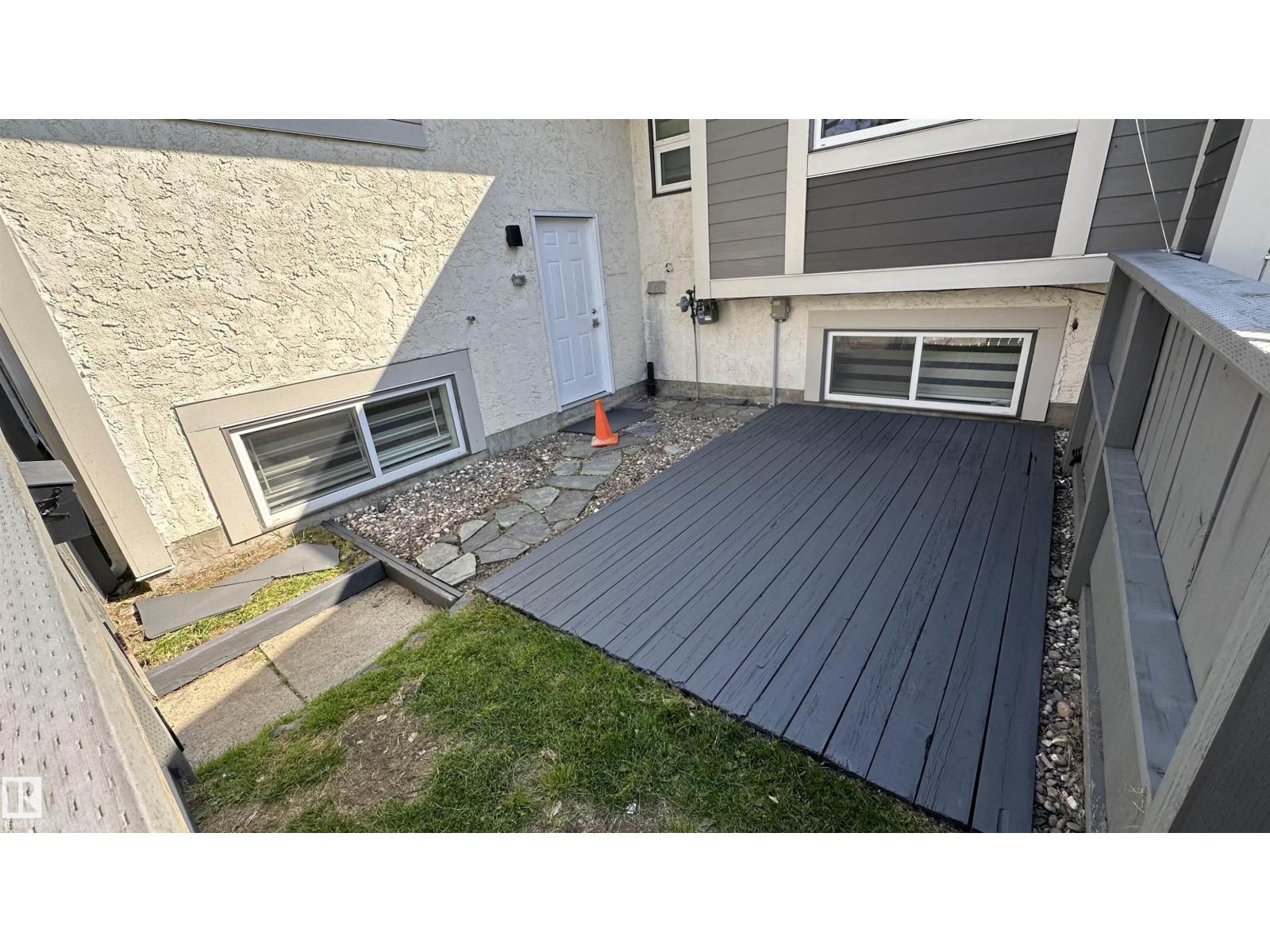 633 WILLOW CT NW - 4