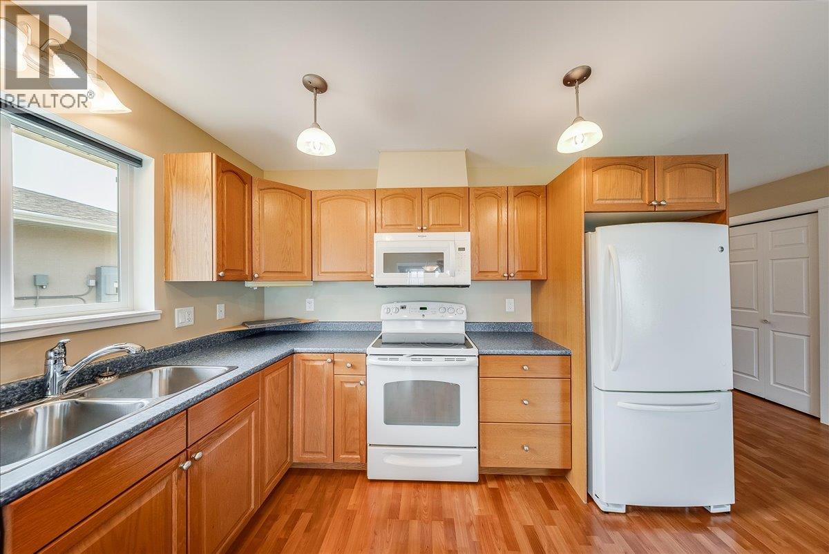4200 Grandview Drive Unit# 131, Castlegar