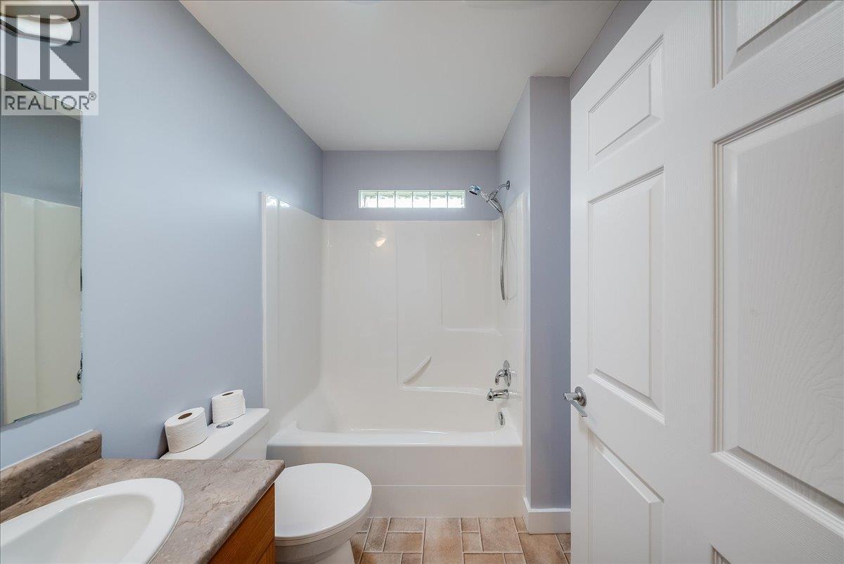 4200 Grandview Drive Unit# 131, Castlegar