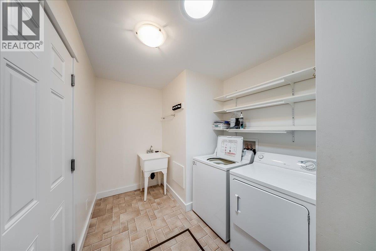 4200 Grandview Drive Unit# 131, Castlegar