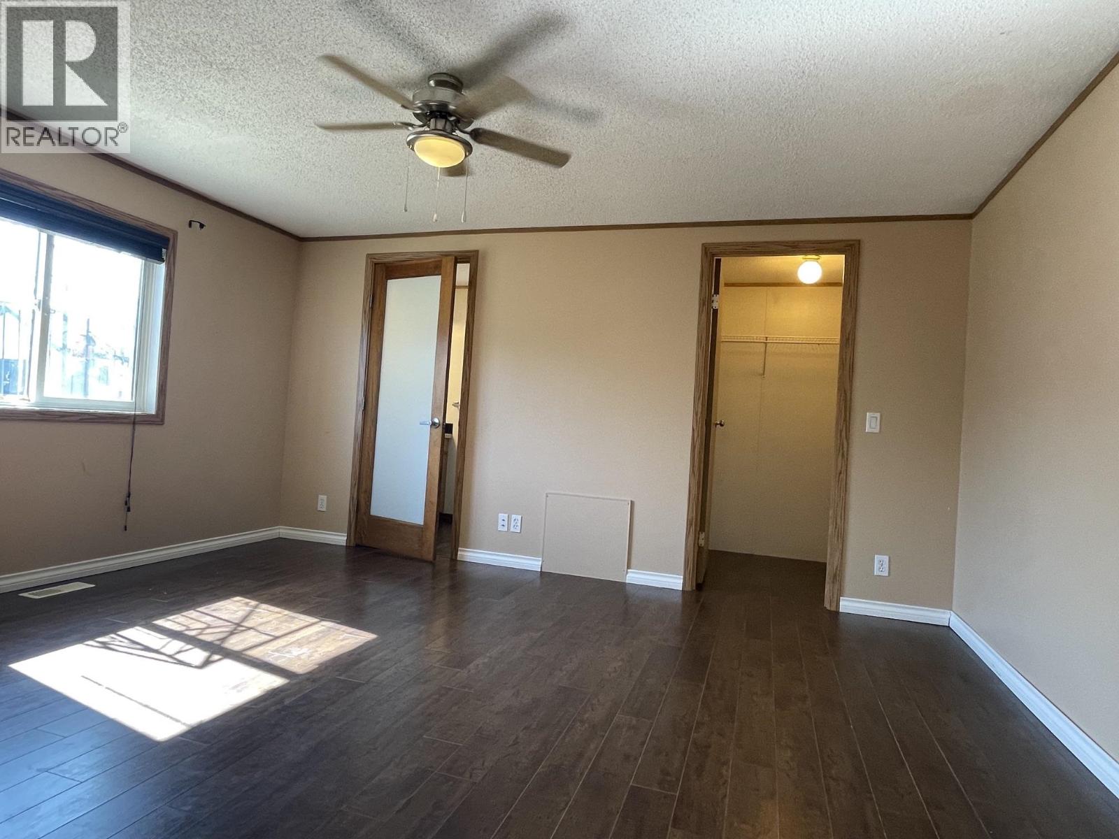 5509 42 STREET - 14
