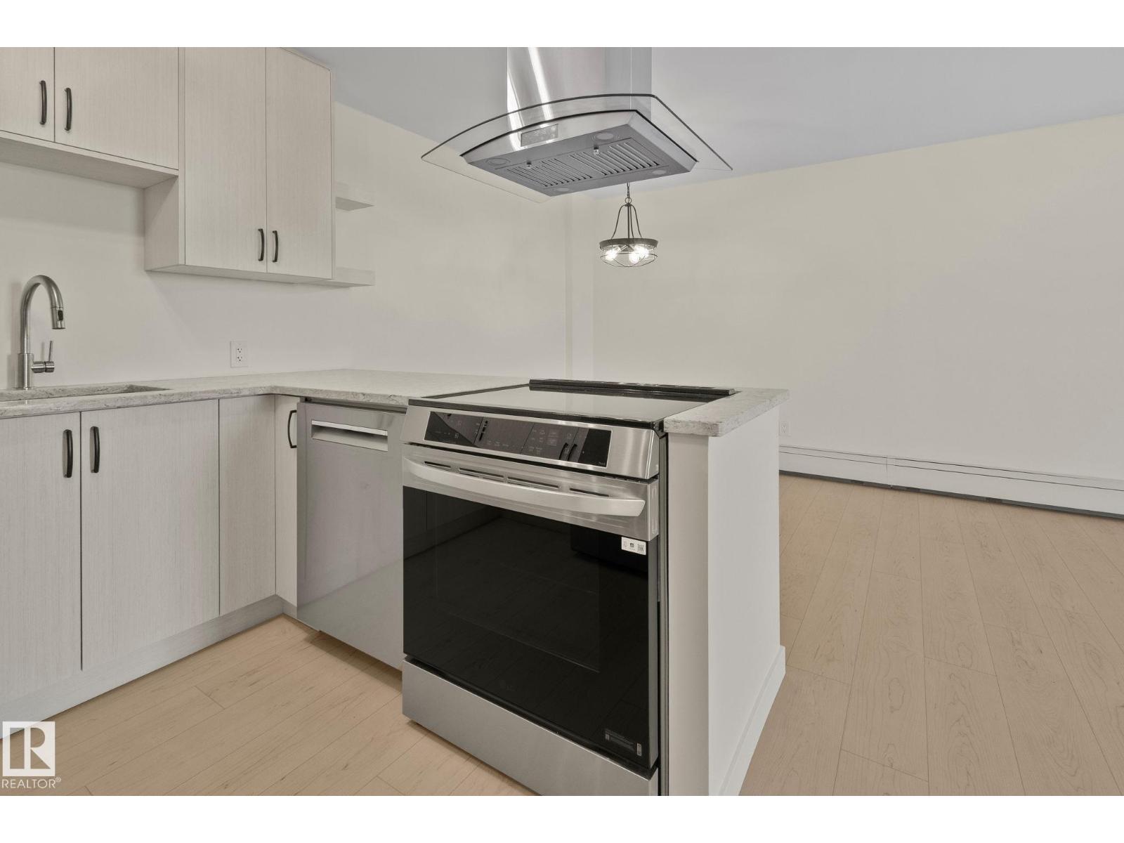 #1408 10125 109 ST NW - Image 19