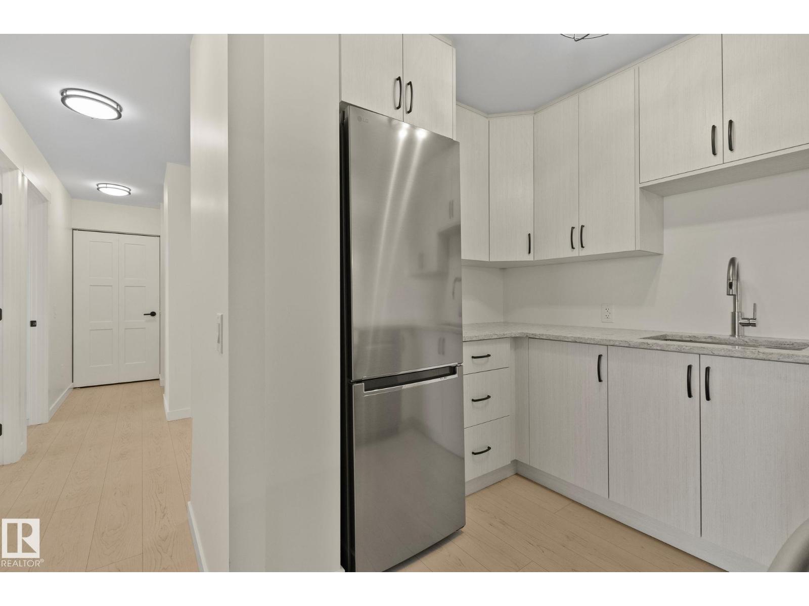 #1408 10125 109 ST NW - Image 17