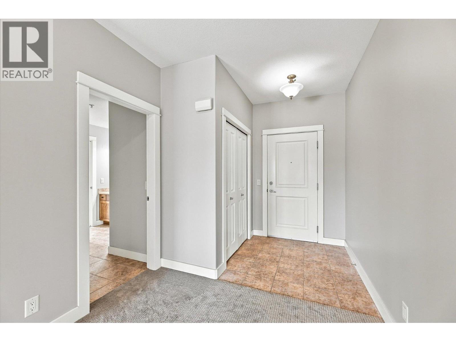 2551 Shoreline Drive Unit# 318, Lake Country