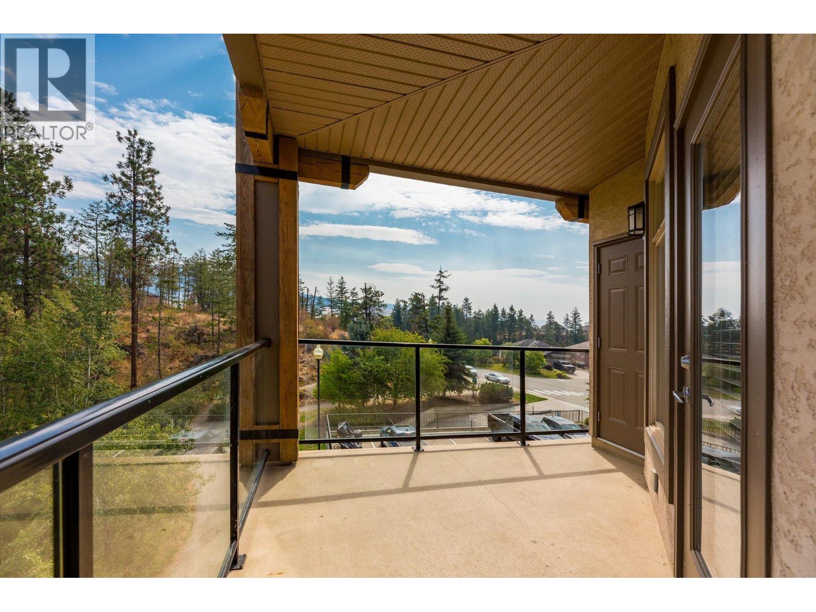 2551 Shoreline Drive Unit# 318, Lake Country