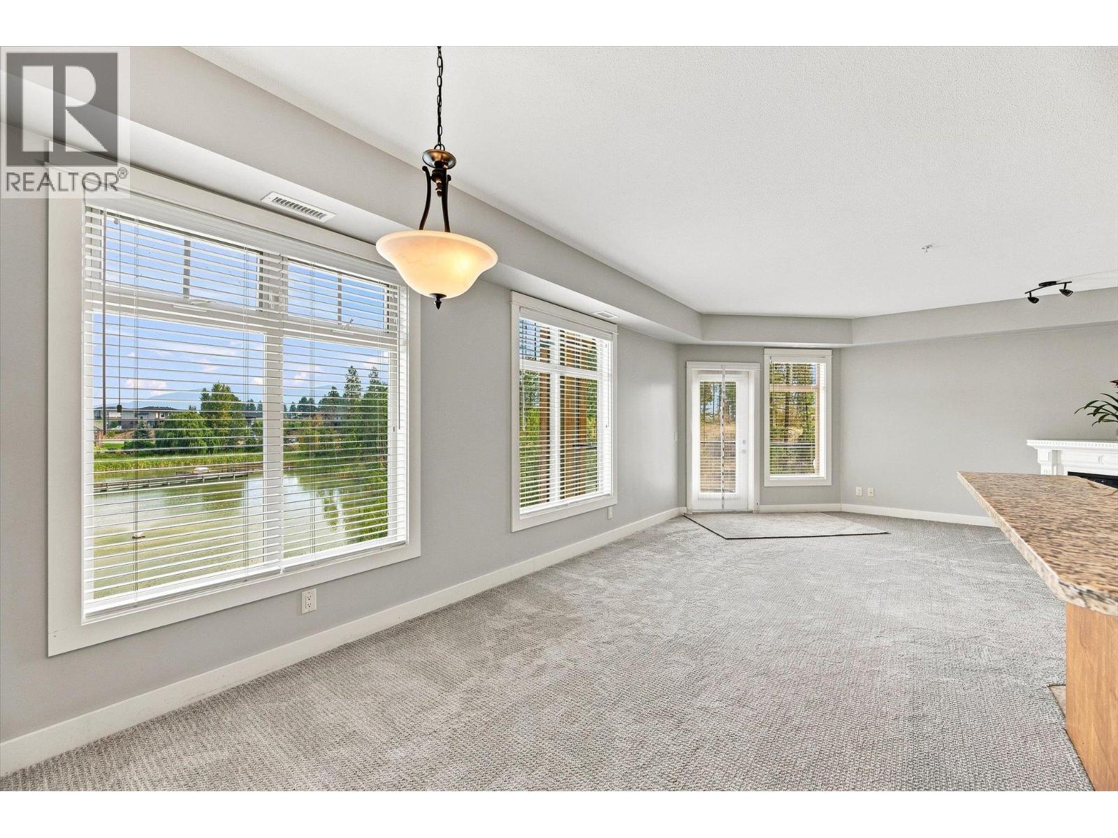 2551 Shoreline Drive Unit# 318, Lake Country