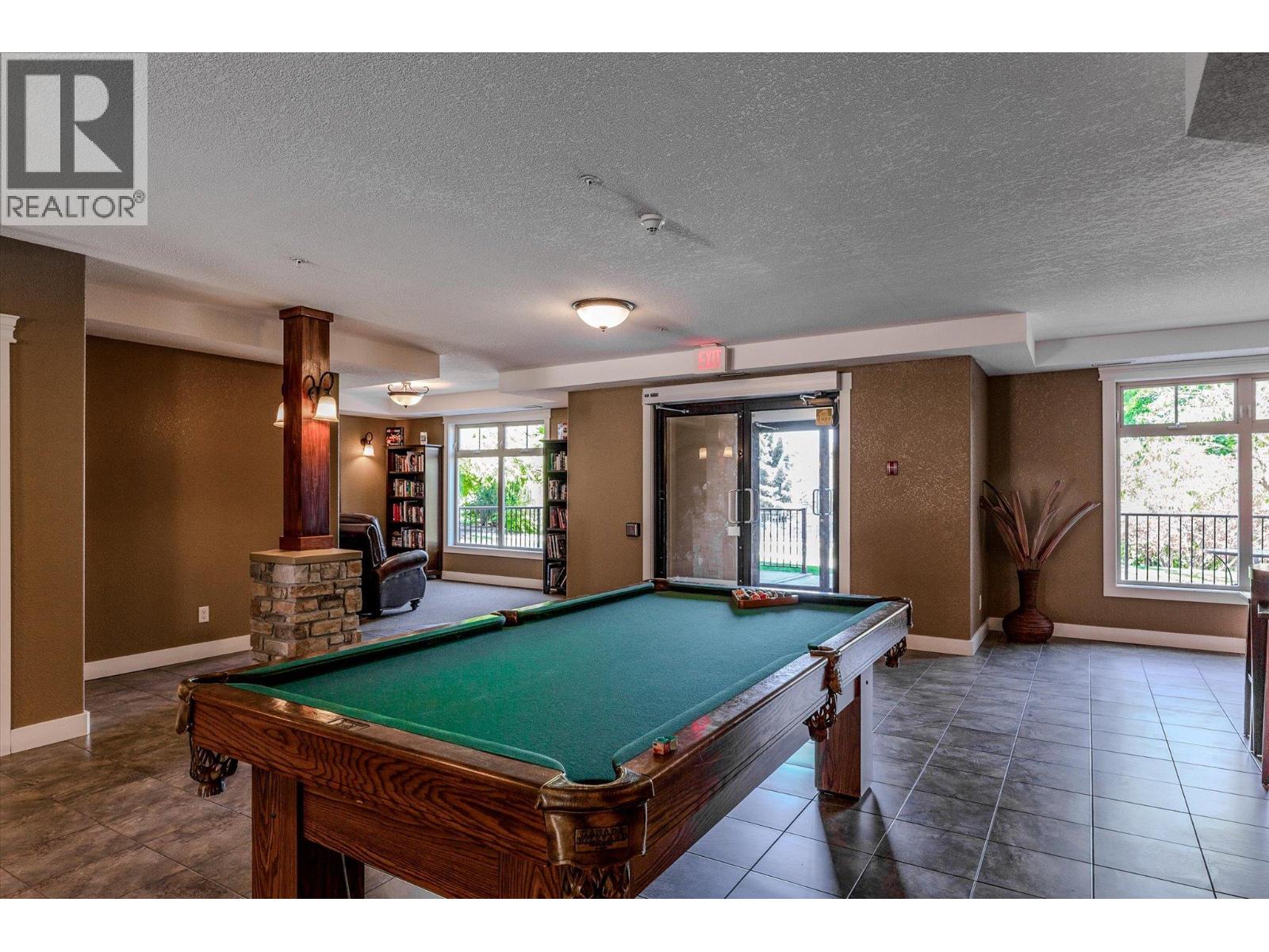 2551 Shoreline Drive Unit# 318, Lake Country