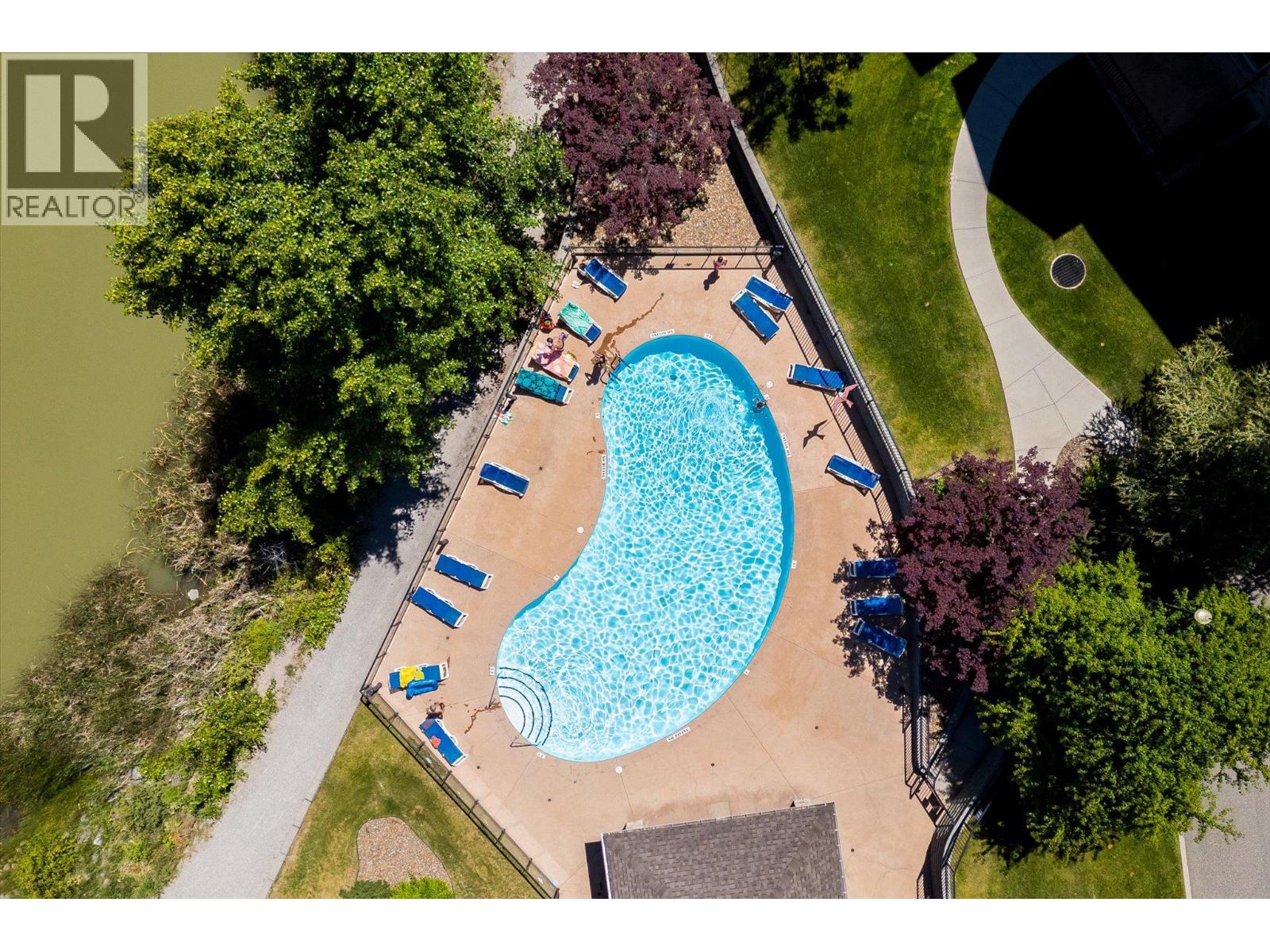 2551 Shoreline Drive Unit# 318, Lake Country