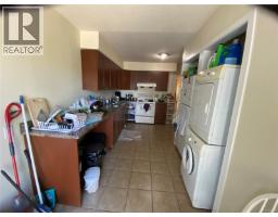 Kitchen - 3995 Shelbourne St, Saanich, BC V8N3E1 Photo 17