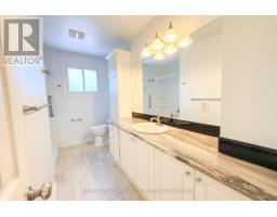 5 Pepler Place, Barrie, ON L4N5E3 Photo 13