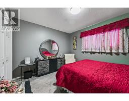 Kitchen - 21 Kelso Crescent, Kamloops, BC V2C5A1 Photo 11